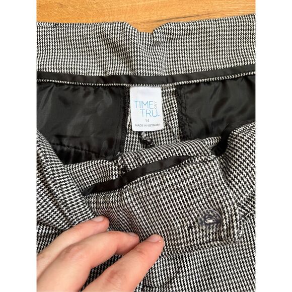Time and Tru Size 14 Womens Black and White Pants Straight Leg Check - Picture 2 of 3